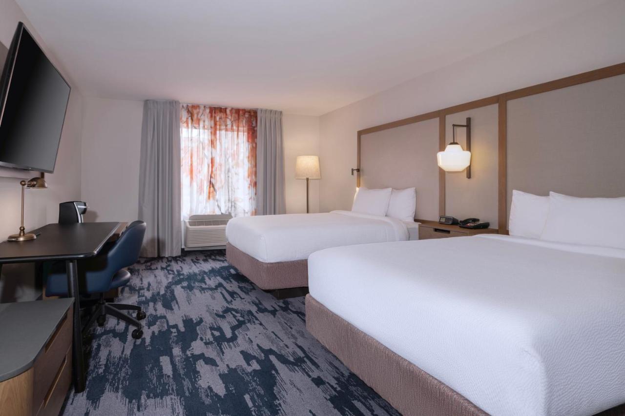 Fairfield Inn & Suites Denton Zewnętrze zdjęcie